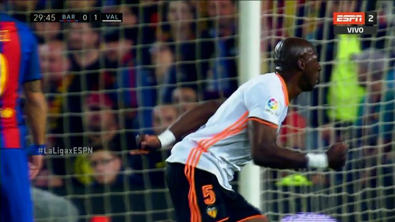 Mangala kalon në epërsi Valencian ndaj Barcelonës (Video)