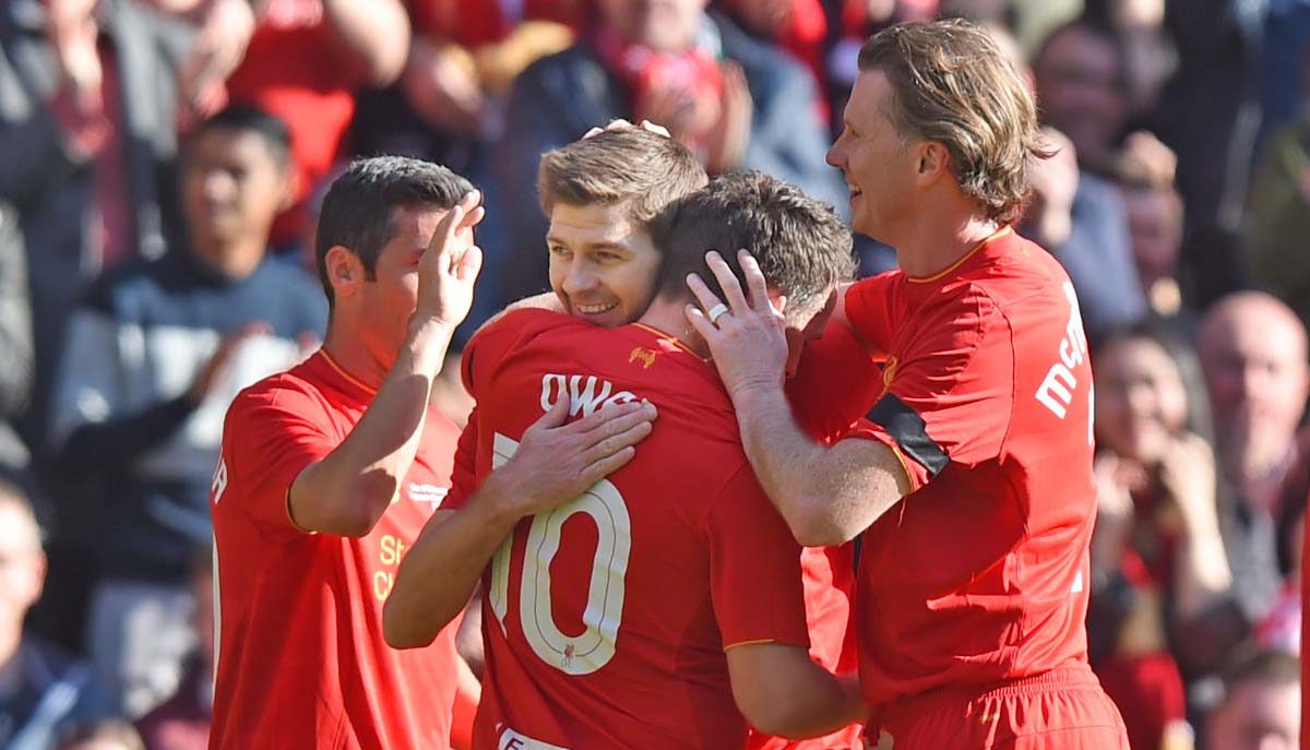 Si në kohët e vjetra – Gerrard asiston, Owen kalon legjendat e Liverpoolit në epërsi ndaj Realit (Video)