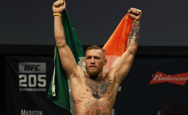 McGregor: Do ta shokoj botën e boksit, të gjithë do t'i hanë fjalët e tyre (Video)