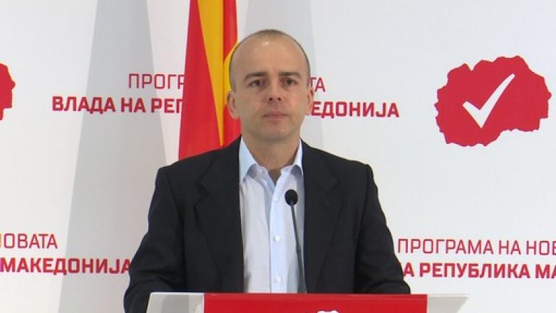 Tevdovski: Qeveria planifikon ta rritë tatimin personal në 18 për qind