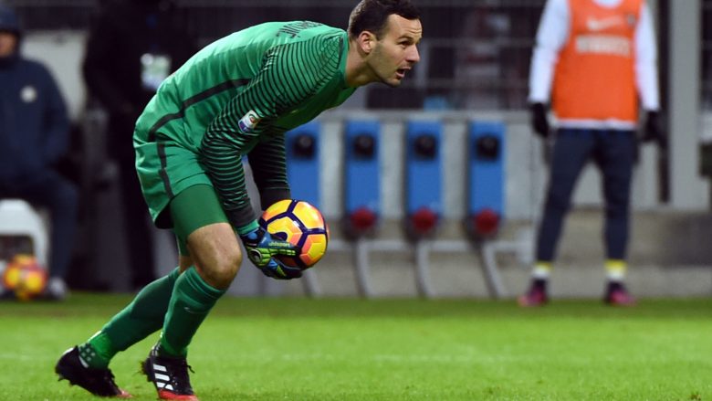 Mourinho zgjedh zëvendësuesin e De Geas, gati blerja e Handanovic