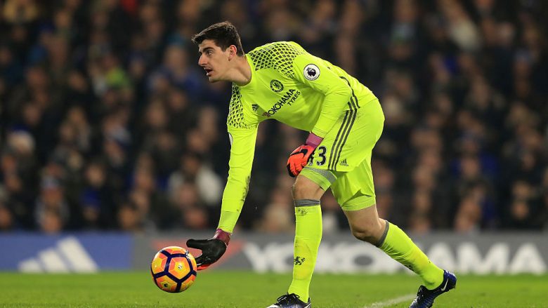 Courtois: Mourinho kërkoi që sulmuesve tanë t’ju thyhen këmbët