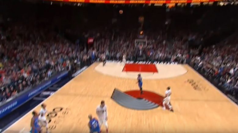 Nga koshi në kosh, ky është shënimi më spektakolar në NBA në sekondë në e fundit (Video)