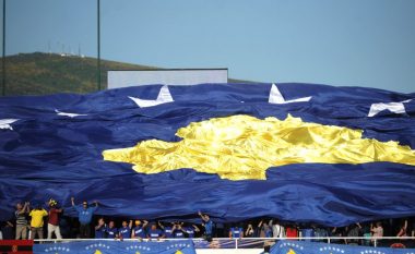 Madhështore/ Flamuri i Kosovës i pranishëm në stadiumin e klubit rus (Foto)