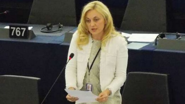Petir: BE-ja me standarde të dyfishta ndaj Maqedonisë për kontestin e emrit