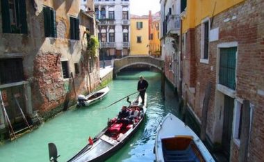 Venediku mund të zhduket brenda 100 vitesh (Foto)