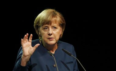 Merkel, pas takimit me Vuçiqin: Raportet mes Kosovës dhe Serbisë janë të mira