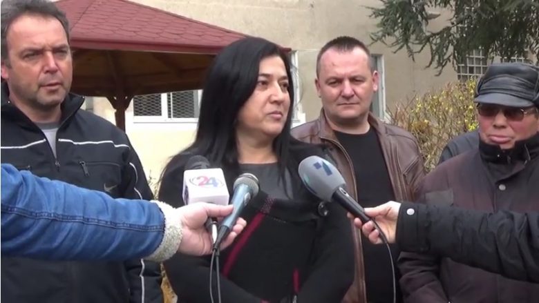 Protestë e prindërve të nxënësve që u detyruan të protestojnë në Prilep (Video)