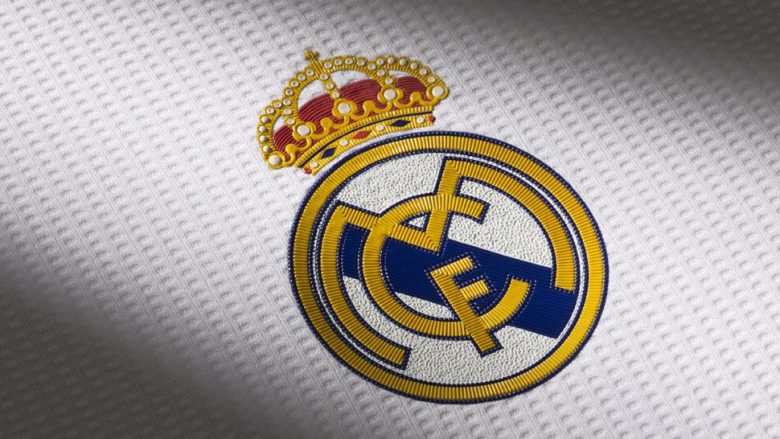 Vdes ish-lojtari i Real Madridit, fitues i ‘Topit të Artë’ (Foto)