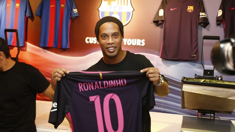 Ronaldinho feston ditëlindjen, shijoni golat e tij më të bukur (Video)
