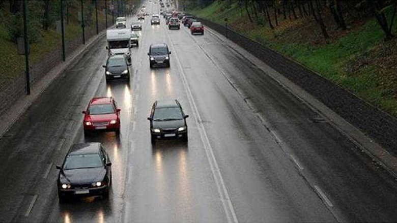 Gjendja e rrugëve në Maqedoni, LAMM rekomandon vozitje të kujdesshme