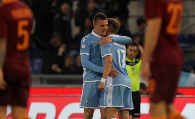 Lazio fiton ndeshjen e parë ndaj Romës në gjysmëfinale të Kupës së Italisë (Video)