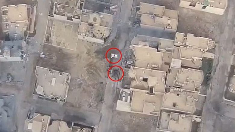 Ushtari hero u shpëton jetën shokëve, i bllokoi rrugën kamikazit të ISIS-it (Video)