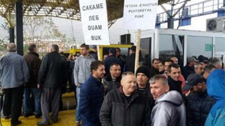Sindikalistët e Jugohromit sot bllokojnë rrugën Tetovë-Shkup (Foto)