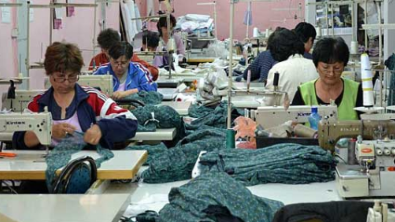 Rritja e pagës minimale në Maqedoni, problem për kompanitë e tekstilit