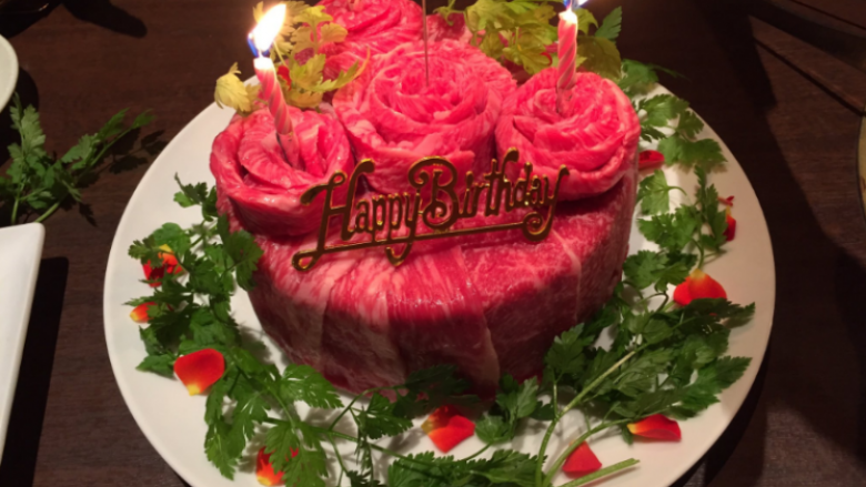 Tortat me mish, trendi i fundit për festimin e ditëlindjes (Foto)
