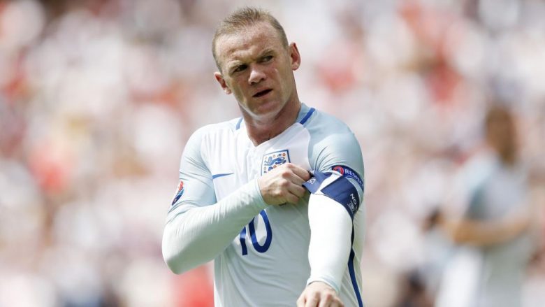 Paralajmërohet largimi i Rooneyt nga Anglia