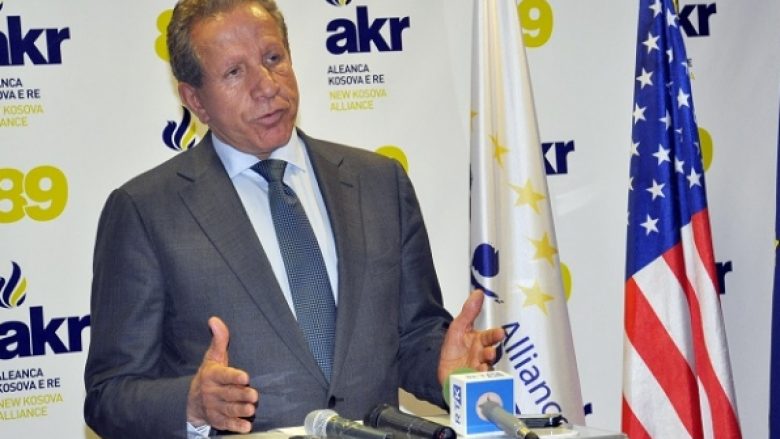 AKR: Sondazhet e porositura vlerësojnë partitë që po e shkatërrojnë shtetin