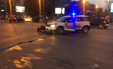Motoçiklisti lufton për jetë, pas përplasjes me makinën e policisë në Shkup