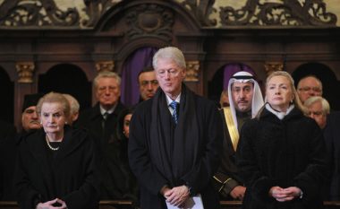 Propaganda ruse: Clintonët përmes Kosovës kontrollojnë Ballkanin dhe dirigjojnë botën!