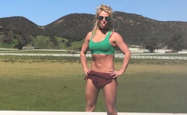 Britney Spears tregon sekretin e linjave trupore (Foto/Video)