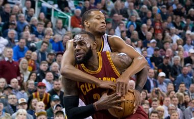 Cavaliers e Golden State, lider të padiskutueshëm të konferencave (Video)