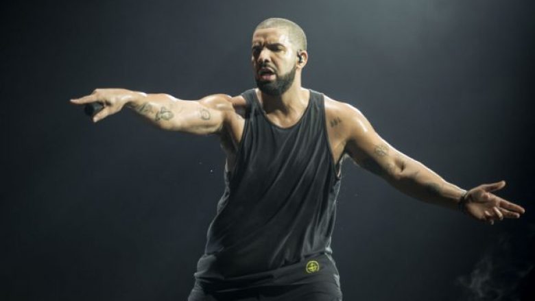E tmerrshme: Drake i droguar, anulon koncertin e Amsterdamit (Video)