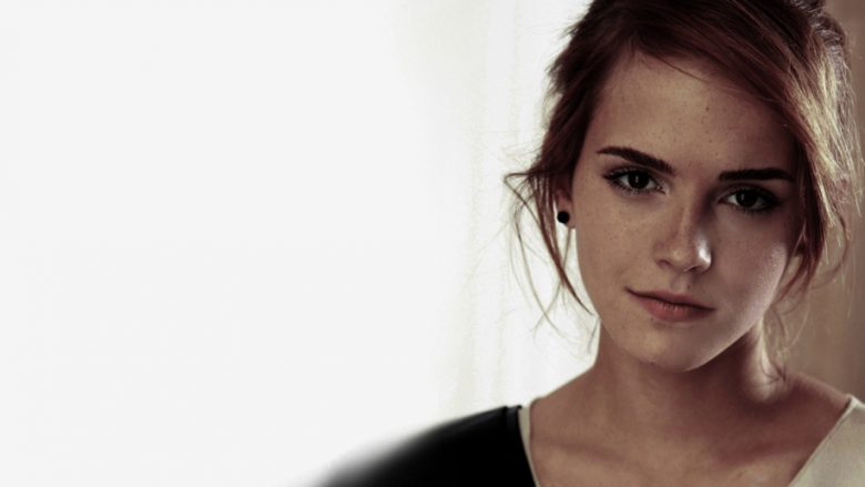 Pozat provokuese të Emma Watson, e quajnë hipokrite (Foto)