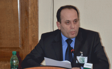 Ministri Shala premton se do ta inspektojë oxhakun e Spitalit të Pejës 