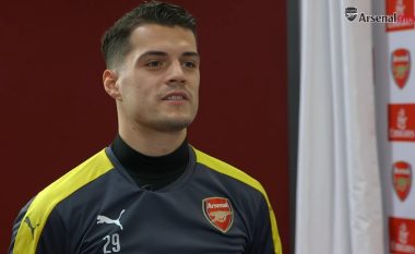 Xhaka harron futbollin, fillon të jep këshilla për jetën (Foto/Video)