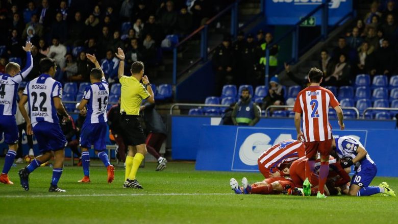 Mjeku i Deportivo La Corunas tregon lojtarët të cilët ia shpëtuan jetën Torresit