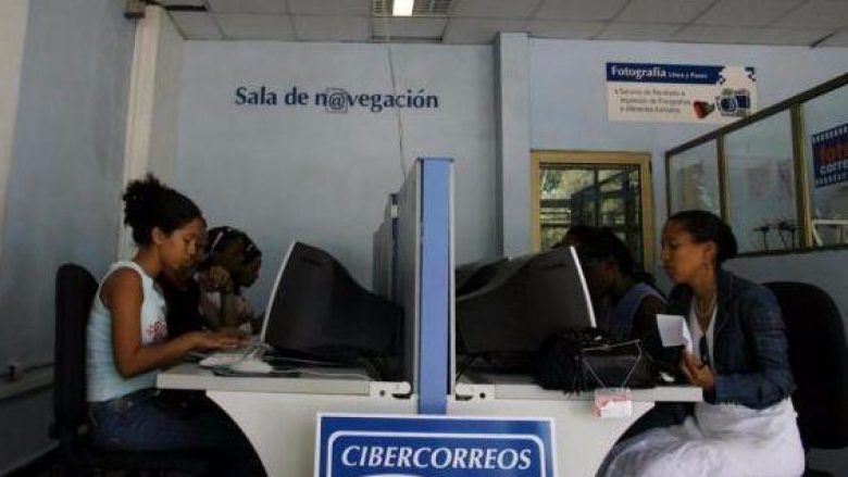 Interneti po hyn edhe në shtëpitë kubane: Ëndrra e shtrenjtë që pakkush mund ta bëjë realitet!
