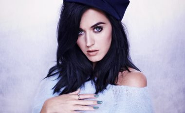 Katy Perry ndryshon pamje, ‘rruan’ kokën! (Foto)