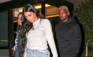 Kim Kardashian shkëlqen në darkë romantike me Kanye West (Foto)