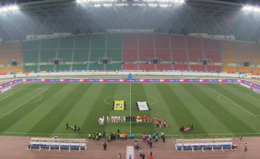 Fillon Superliga e milionave kineze, ndeshja e parë e kampionatit përcillet vetëm nga 16 spektatorë (Foto)