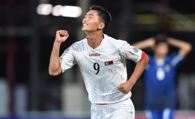 Shkruhet historia në Serie A, Cagliari nënshkruan me lojtarin e parë nga Koreja e Veriut