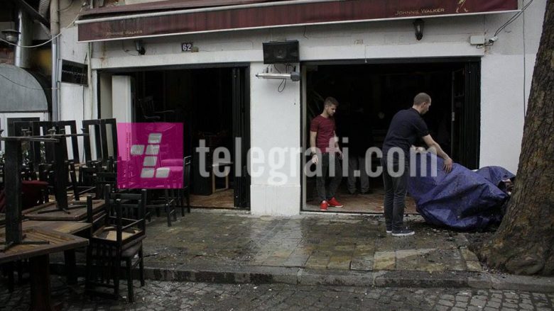Digjet një lokal në Prizren, shkak një cigare e lënë ndezur natën! (Foto)