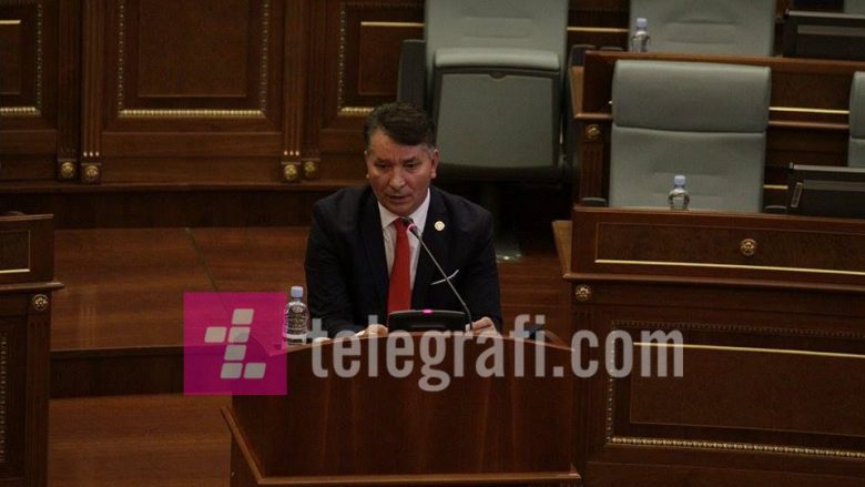 Lekaj: Qeveria ta respektojë rezolutën për Haradinajn, ndryshe do të ballafaqohet me presion të madh