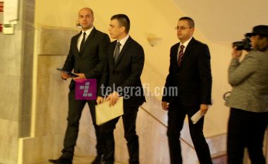Paralajmërimi i Listës Serbe për dorëheqjen e kryetarëve – reagime të ashpra nga pozita dhe opozita