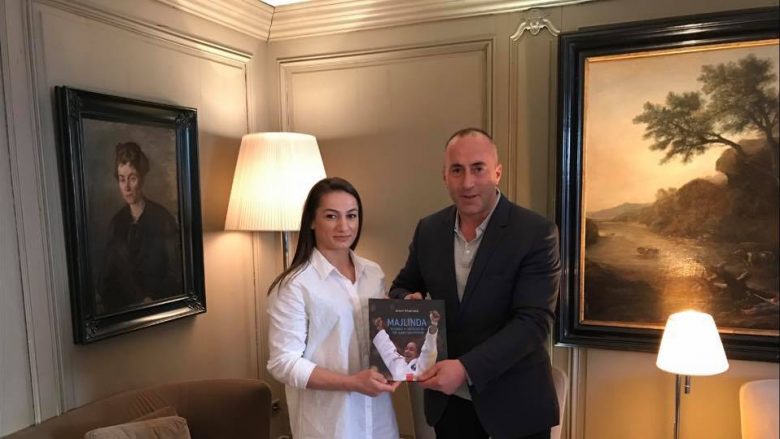 Majlinda Kelmendi viziton Ramush Haradinajn në Francë (Foto)