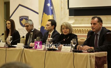 Greqia e interesuar të investojë në Kosovë, edhe pse s’e njeh si shtet