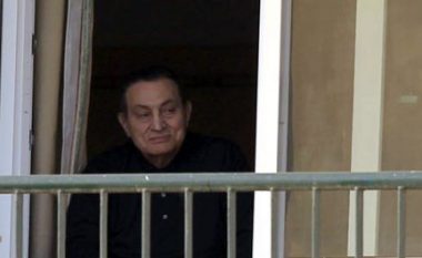 Egjipt, lirohet ish-presidenti Hosni Mubarak