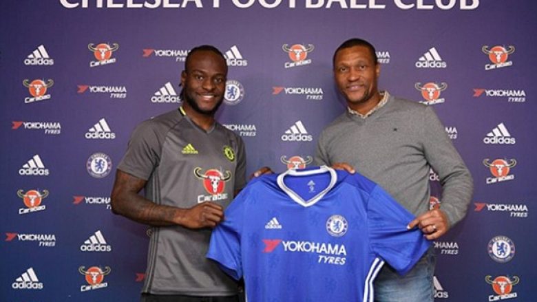 Moses vazhdon kontratën me klubin edhe për dy vite
