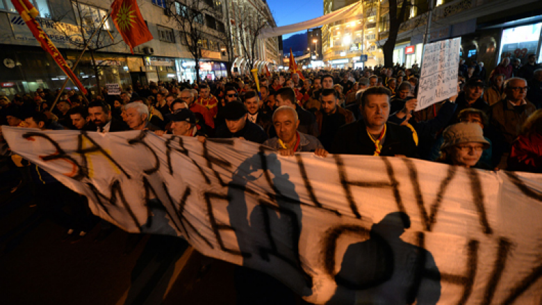 Të martën do të vazhdojnë protestat kundër gjuhës shqipe në Maqedoni