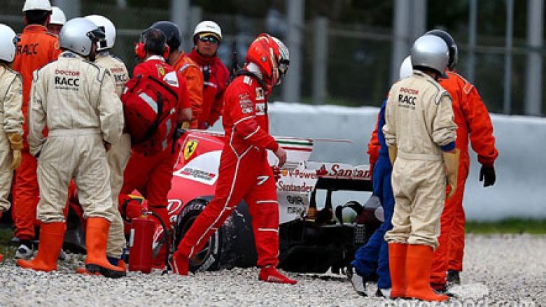 Raikkonen aksidentohet në testet e F1