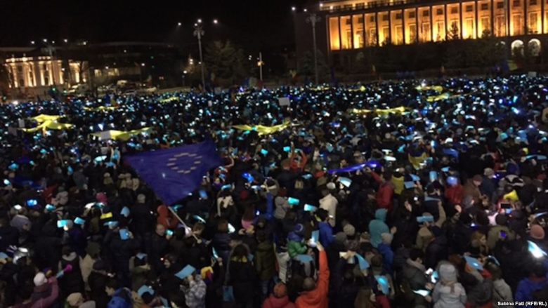 Vazhdojnë protestat kundër qeverisë në Rumani
