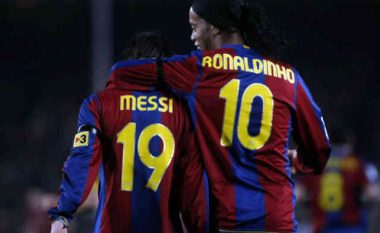 Ronaldinho: Kam edhe ca gjëra për t’ia mësuar Messit
