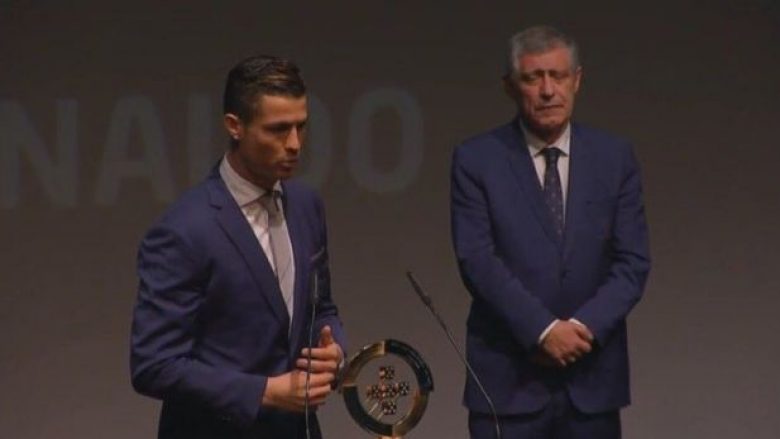 Ronaldo zgjidhet lojtari i vitit në Portugali