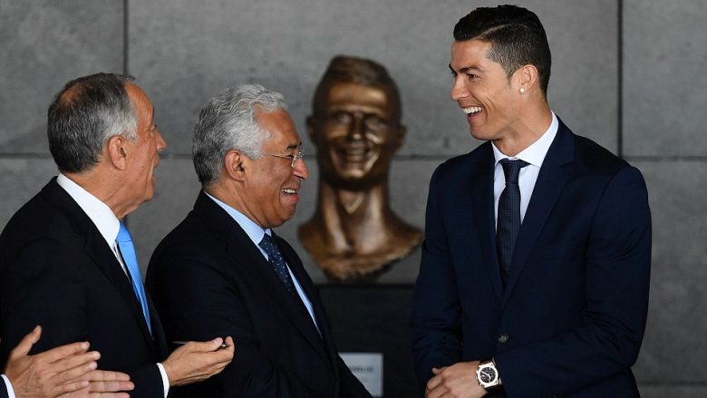 Ronaldo përuron aeroportin me emrin e tij në qytetin e lindjes (Foto)