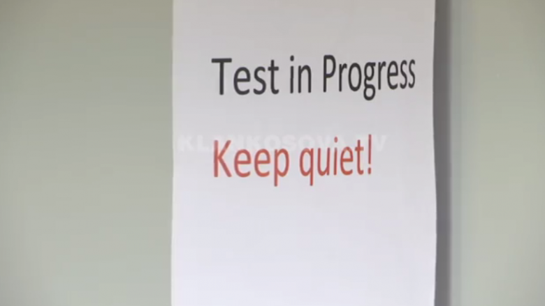 Nxënësit testohen për PISA (Video)